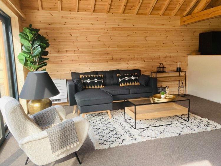 Les Pavillons De La Libellule Villa Боранг Екстериор снимка